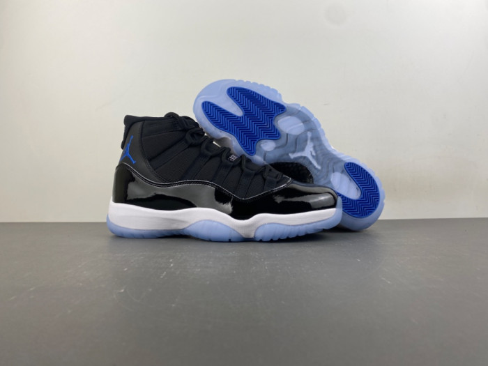 Air Jordan 11 Retro Space Jam (2026) CT8012-900