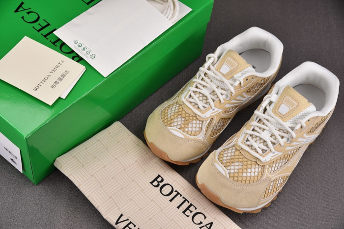BV sneaker