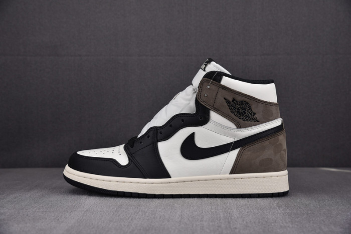 AIR JORDAN 1 RETRO HIGH OG 'DARK MOCHA' 555088-105