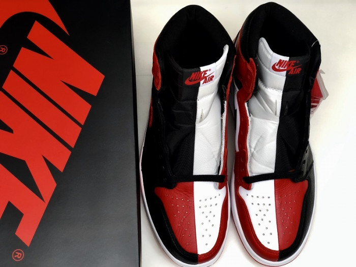 AIR JORDAN 1 RETRO "HOMAGE TO HOME" RED 861428-061
