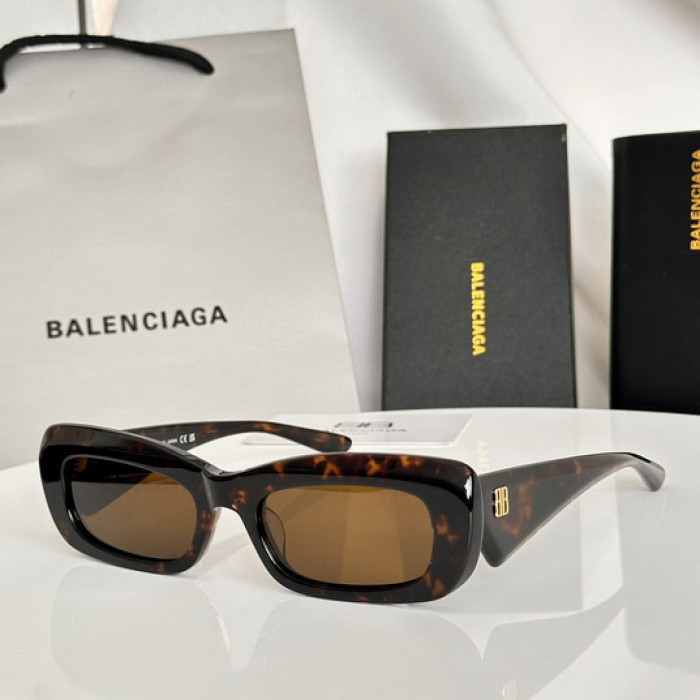 B SUNGLASSES