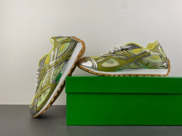 BV sneaker