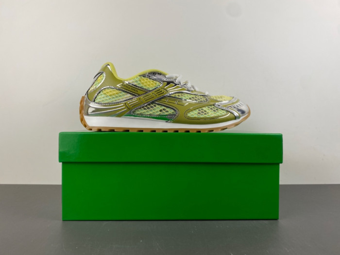 BV sneaker