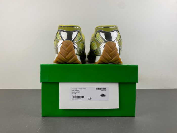BV sneaker