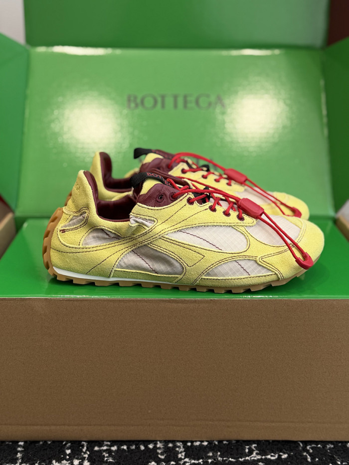 BV sneaker