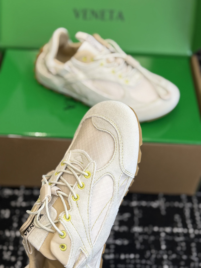 BV sneaker