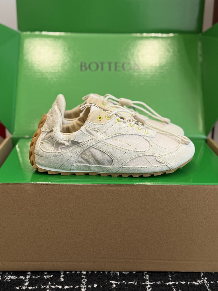 BV sneaker
