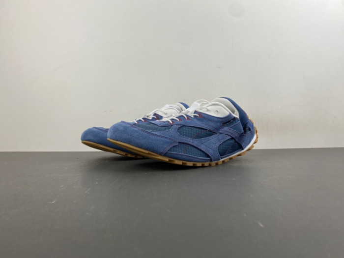 BV sneaker