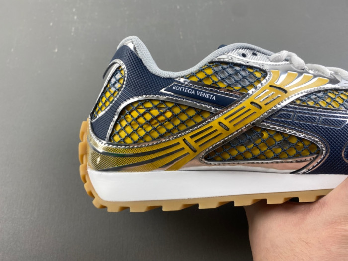BV sneaker