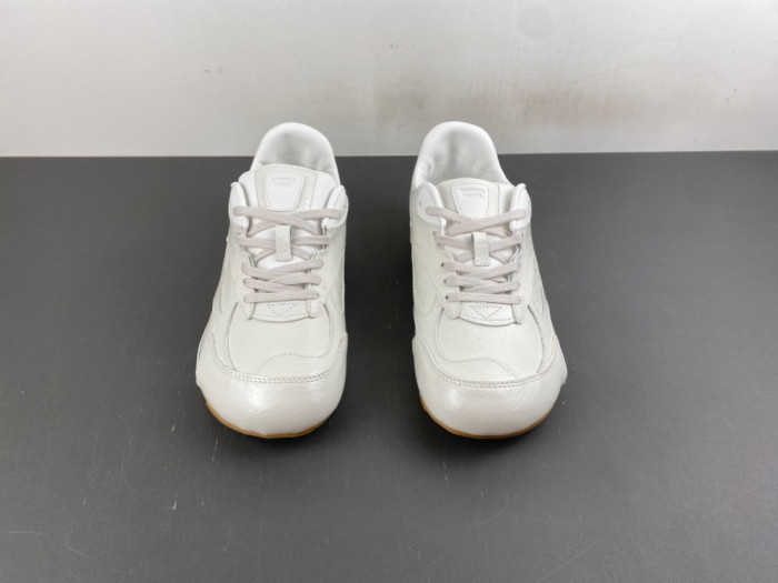 BV sneaker
