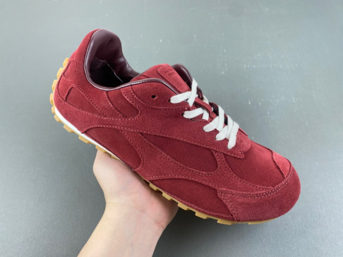 BV sneaker