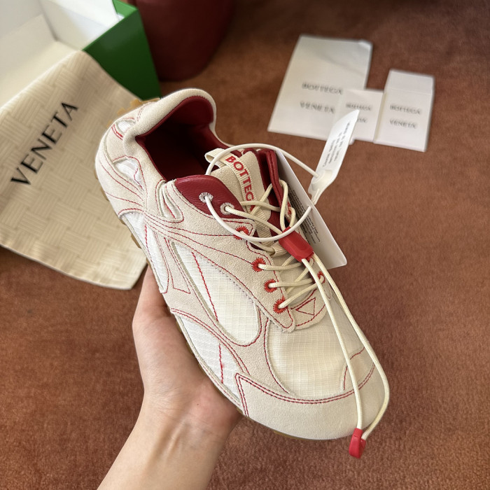 BV sneaker