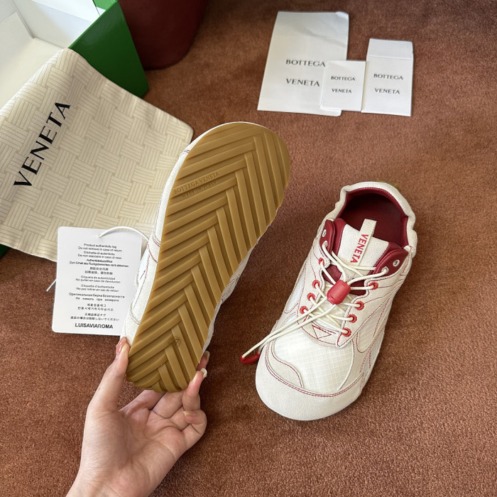 BV sneaker