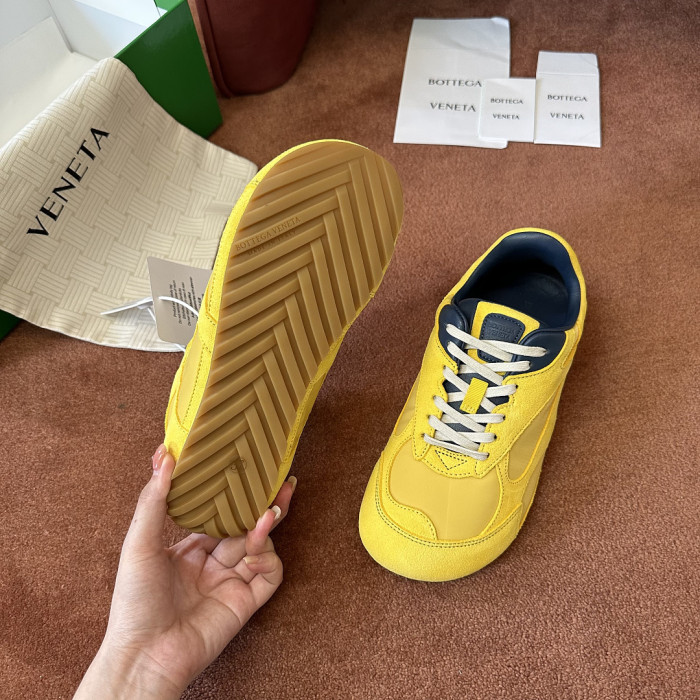 BV sneaker