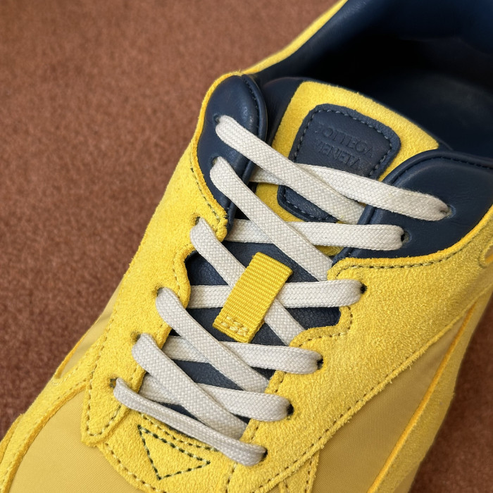 BV sneaker