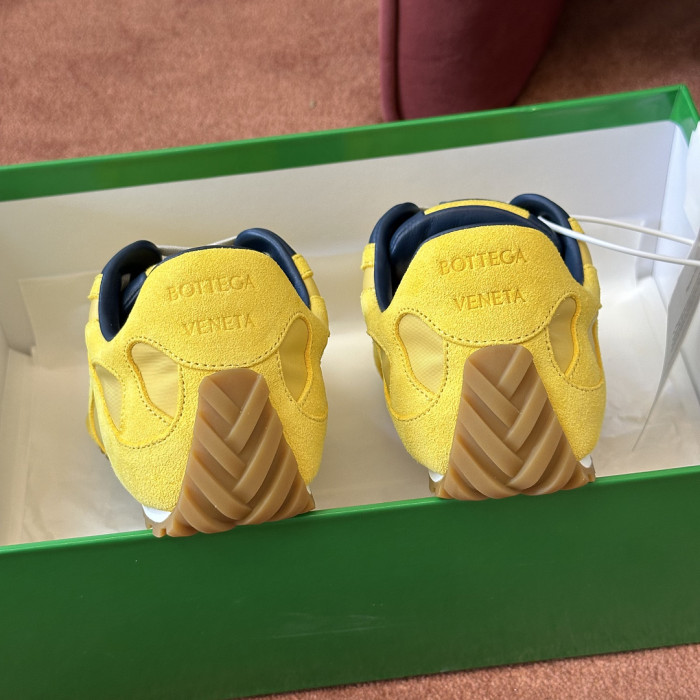 BV sneaker