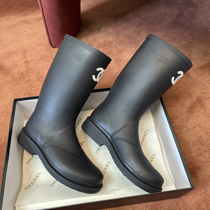 CN BOOTS