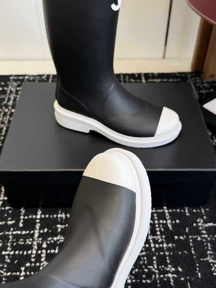 CN BOOTS