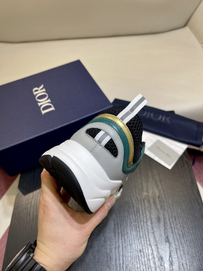 D10R SNEAKER