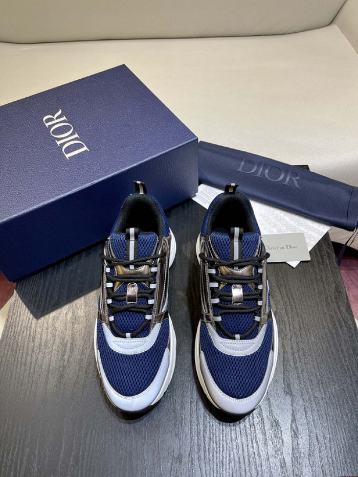 D10R SNEAKER