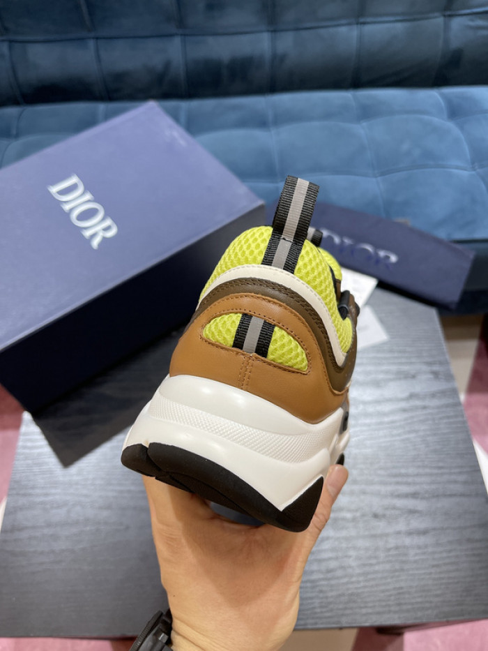 D10R SNEAKER