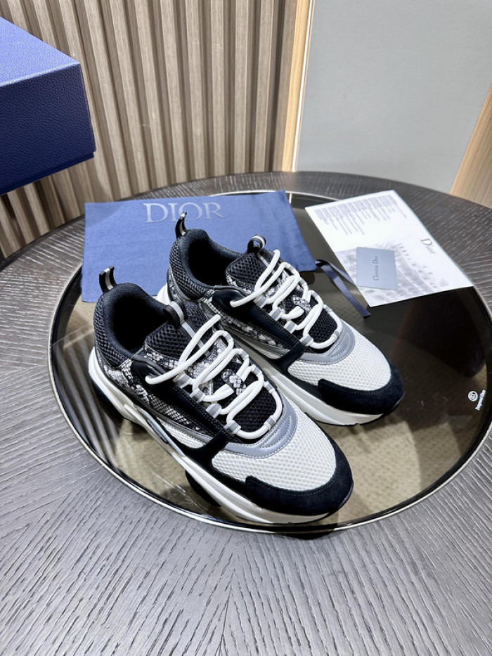 D10R SNEAKER