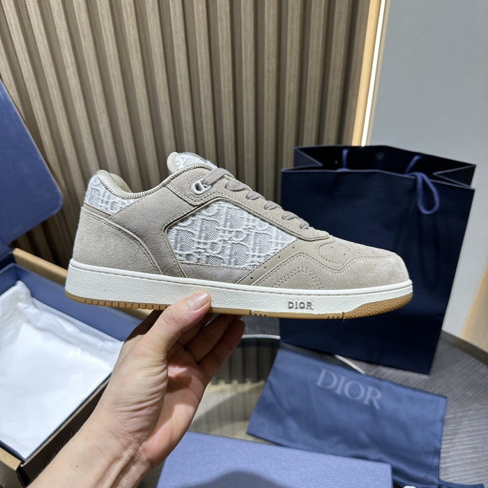 D10R B27 LOW SNEAKER