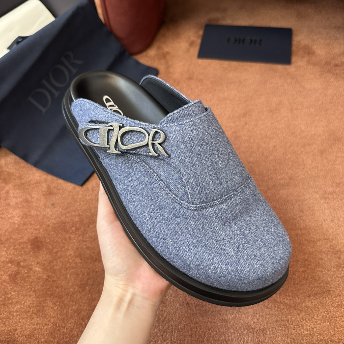 d10r sandal