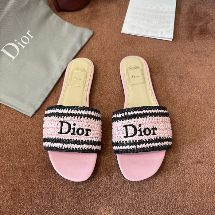 d10r sandal