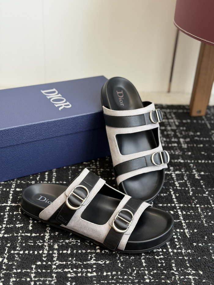 d10r sandal