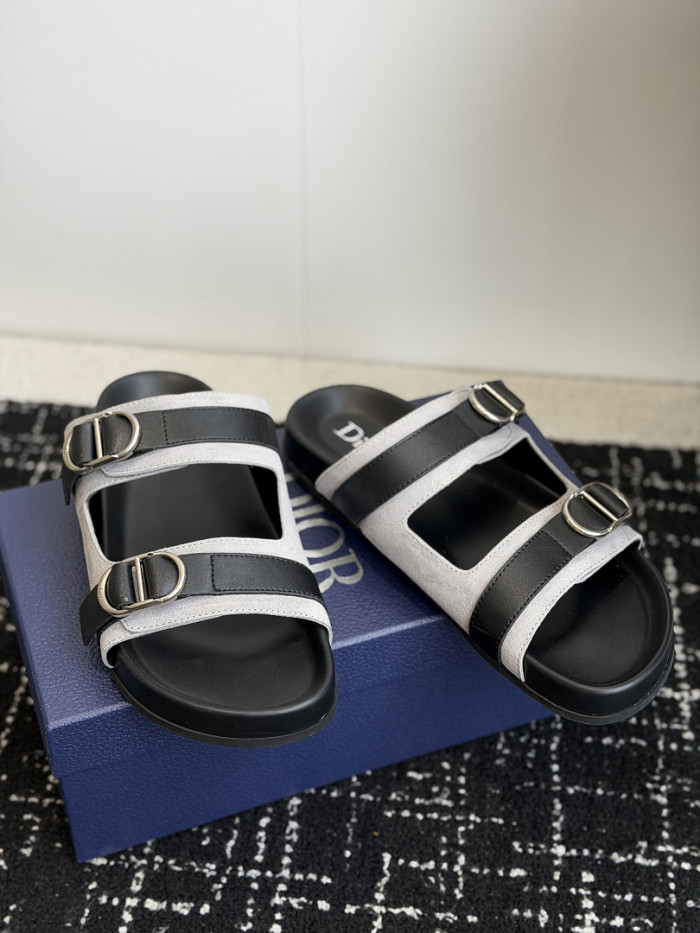 d10r sandal