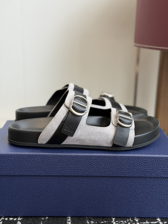 d10r sandal