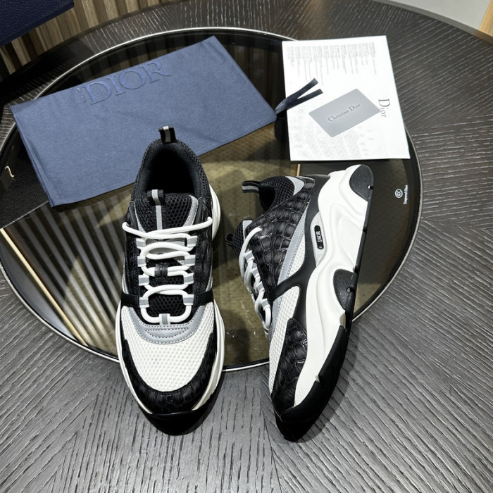 D10R SNEAKER