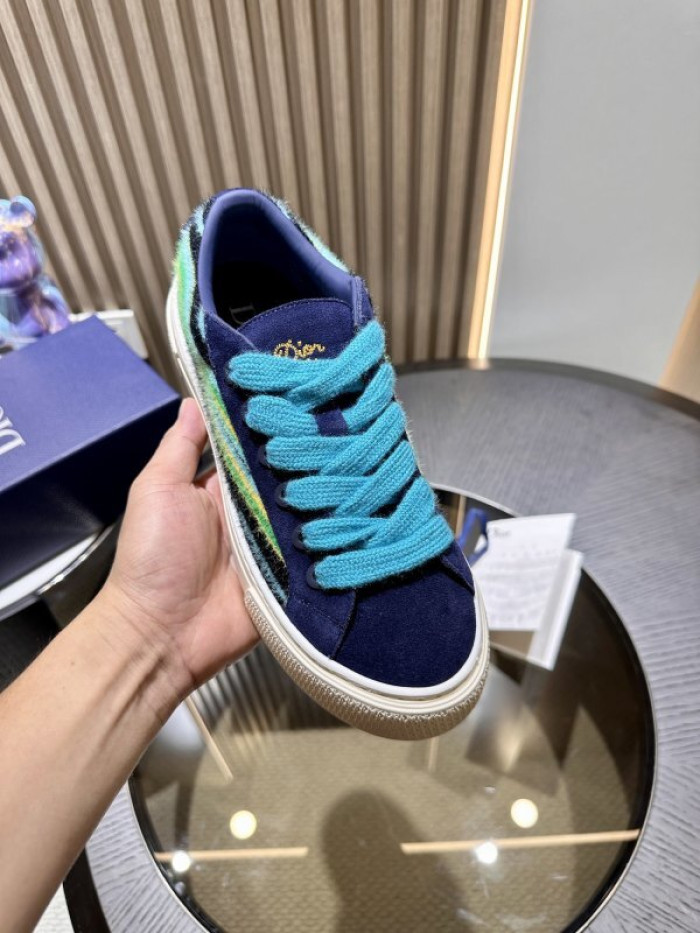 D10R SNEAKER