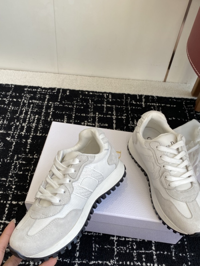 D10R SNEAKER