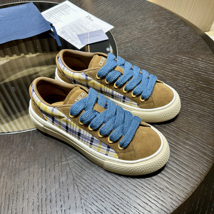 D10R SNEAKER