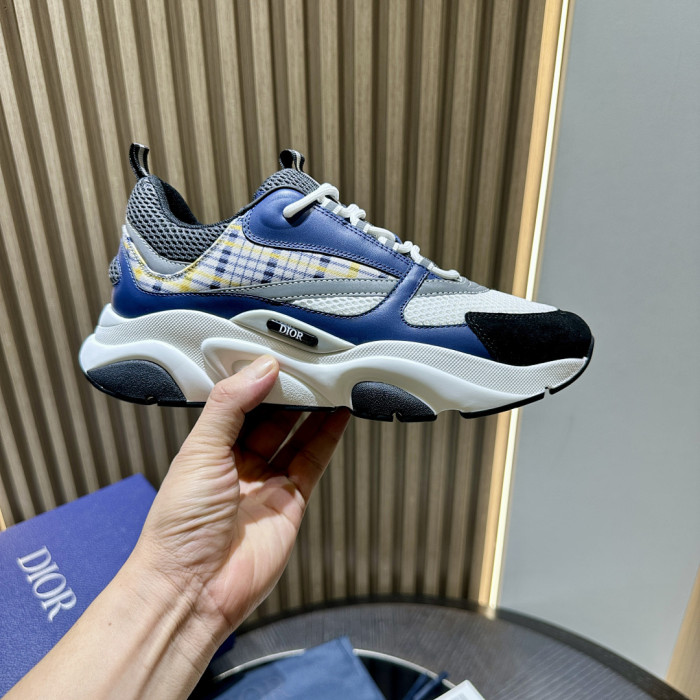 D10R SNEAKER