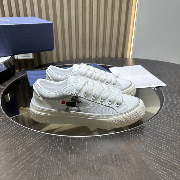 D10R SNEAKER