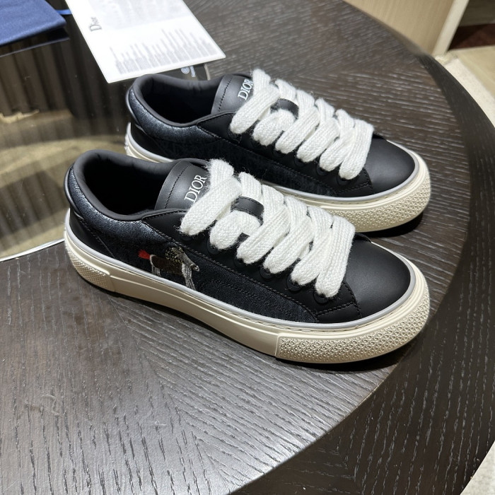 D10R SNEAKER