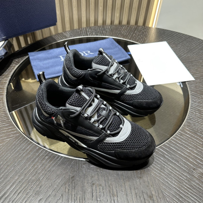 D10R SNEAKER
