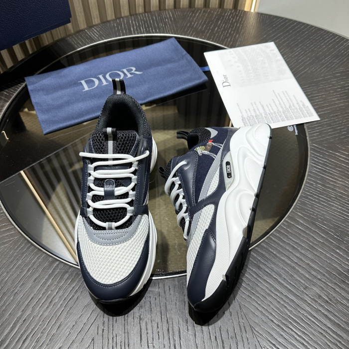 D10R SNEAKER