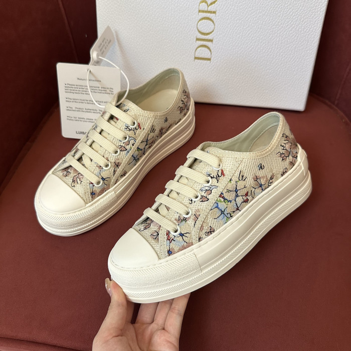 D10R SNEAKER