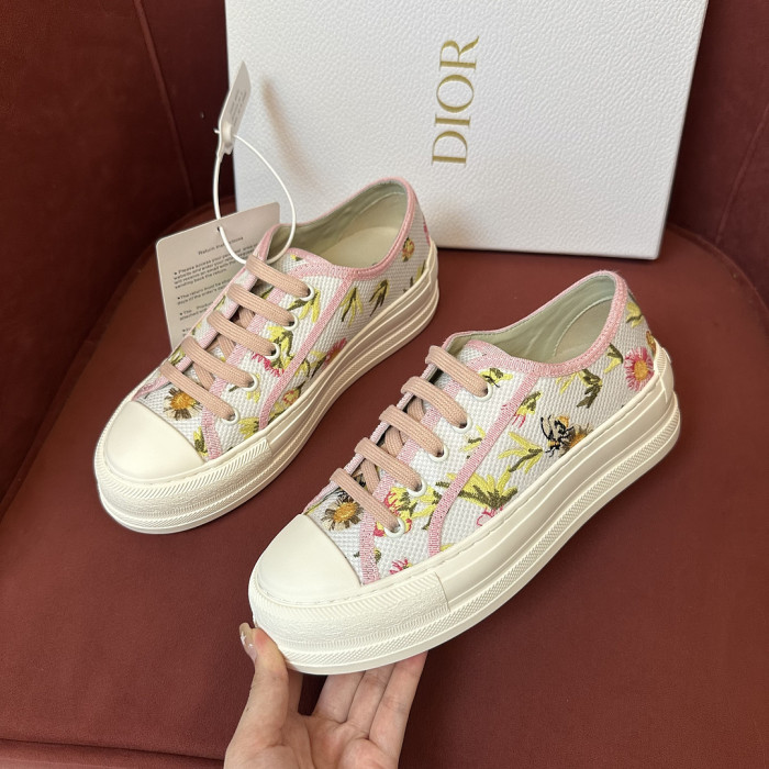 D10R SNEAKER