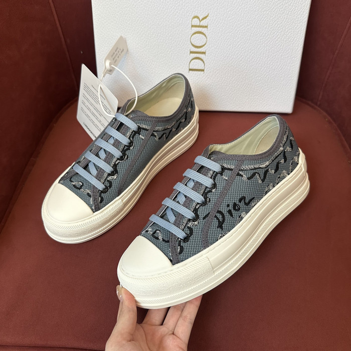 D10R SNEAKER