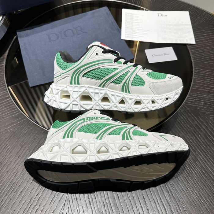 D10R SNEAKER