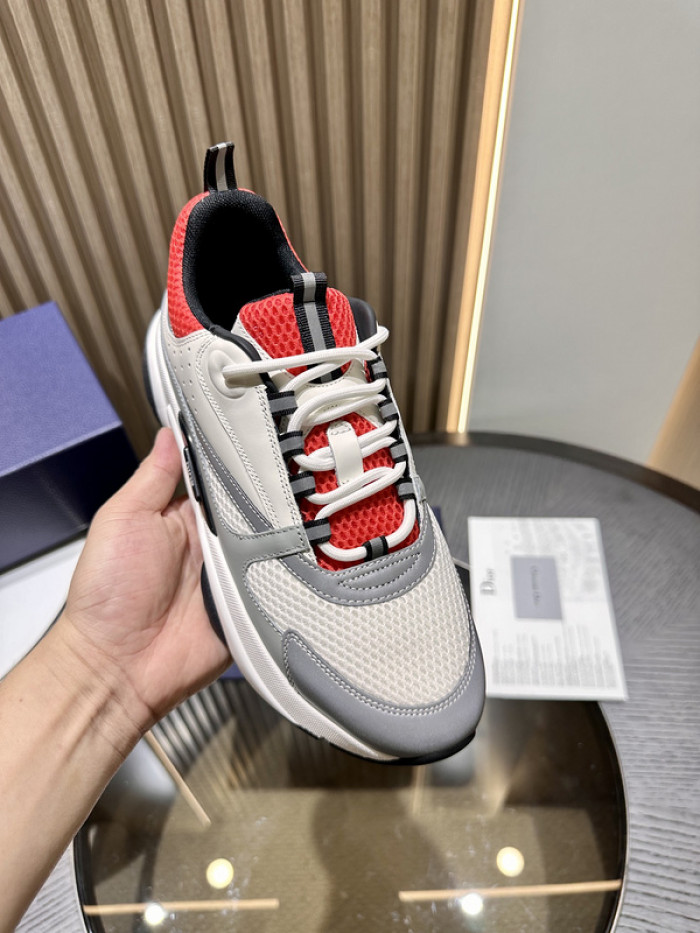 D10R SNEAKER