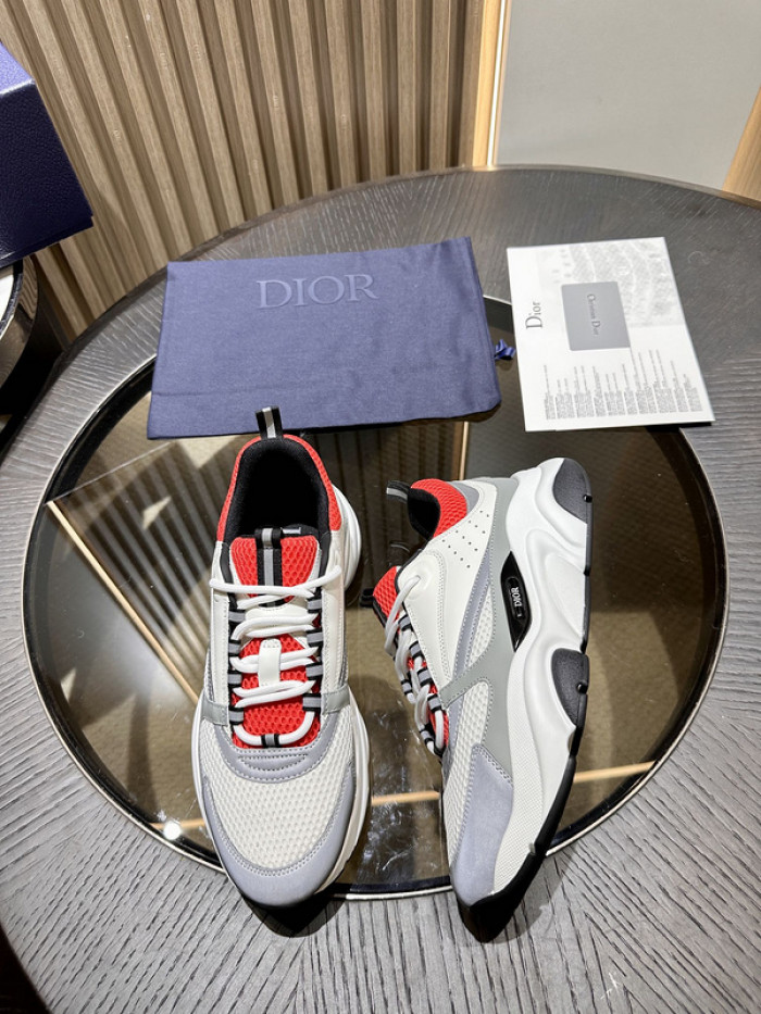 D10R SNEAKER