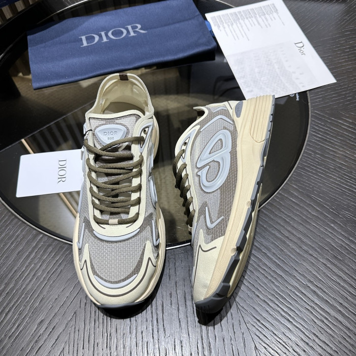 D10R SNEAKER