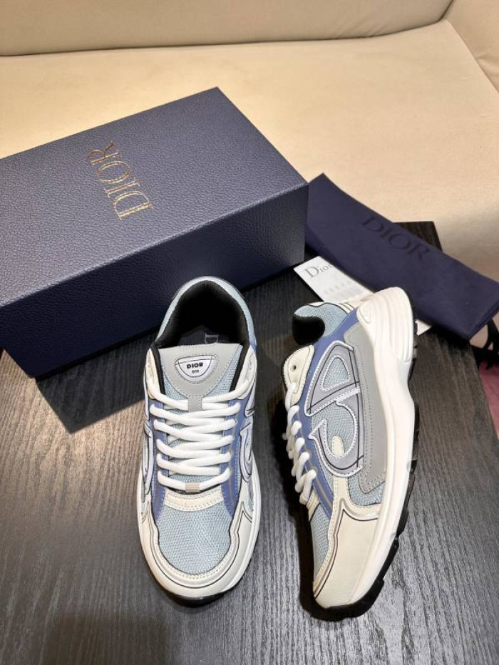 D10R SNEAKER