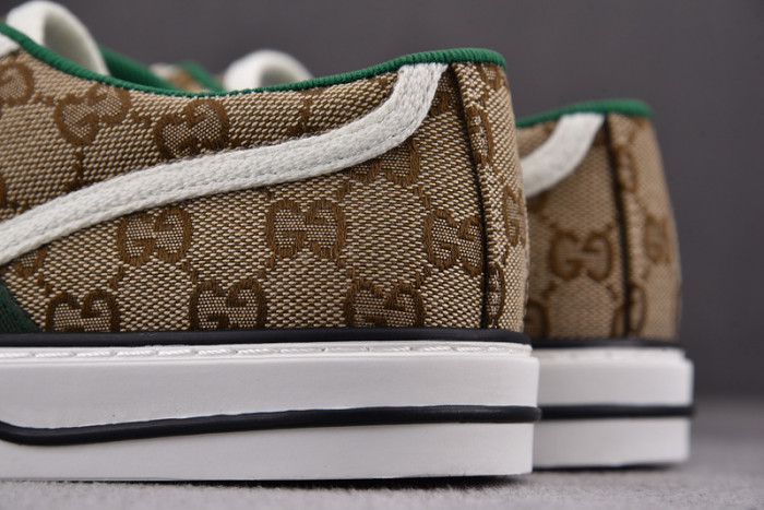 GUI SNEAKER
